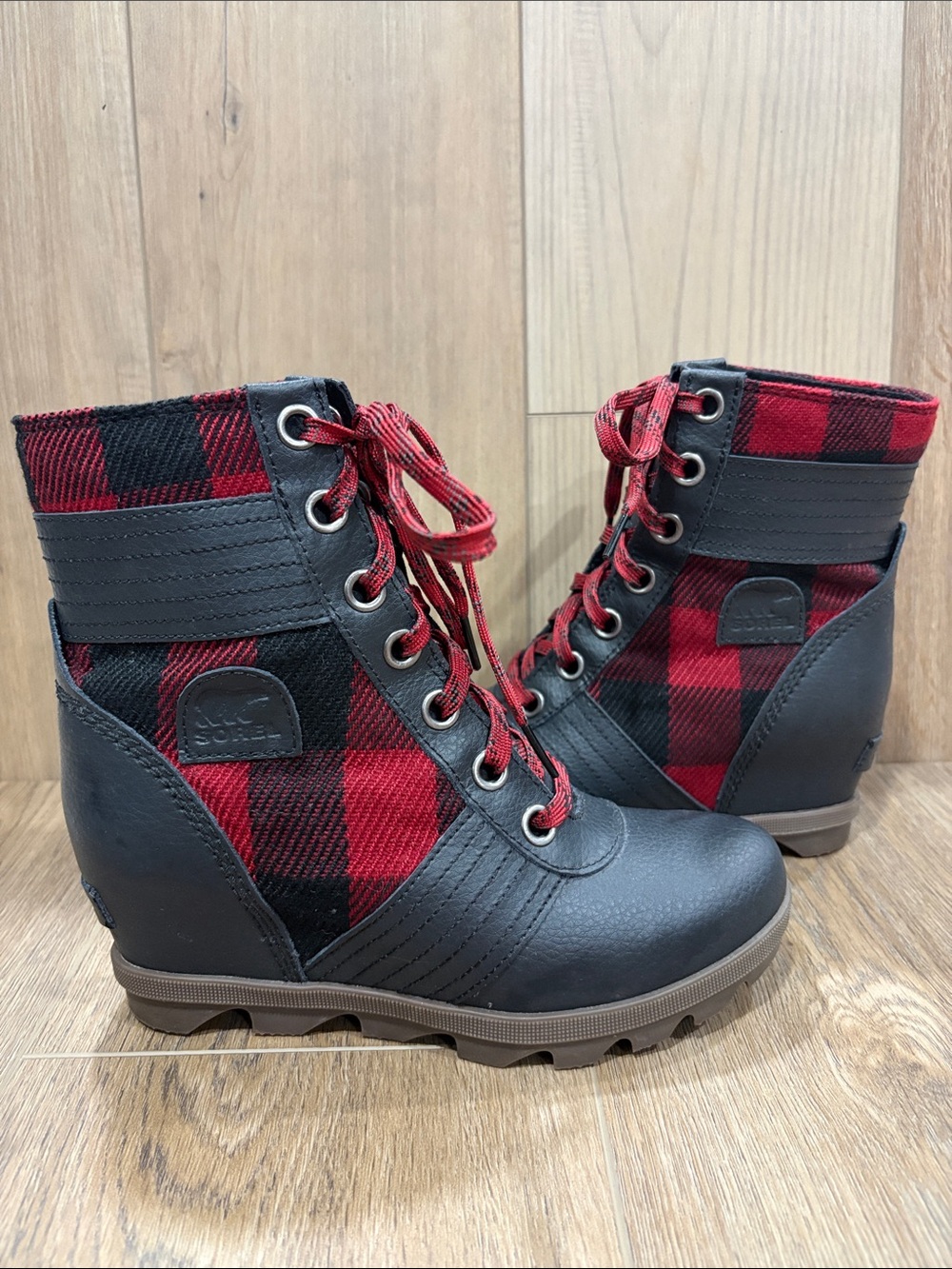 Sorel Lexie Buffalo Plaid Wedge Ankle Lace Up Bootie Y4 W6 Waterproof Lumberjack